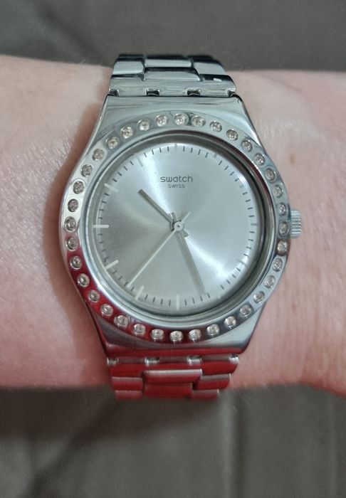 Женские часы SWATCH