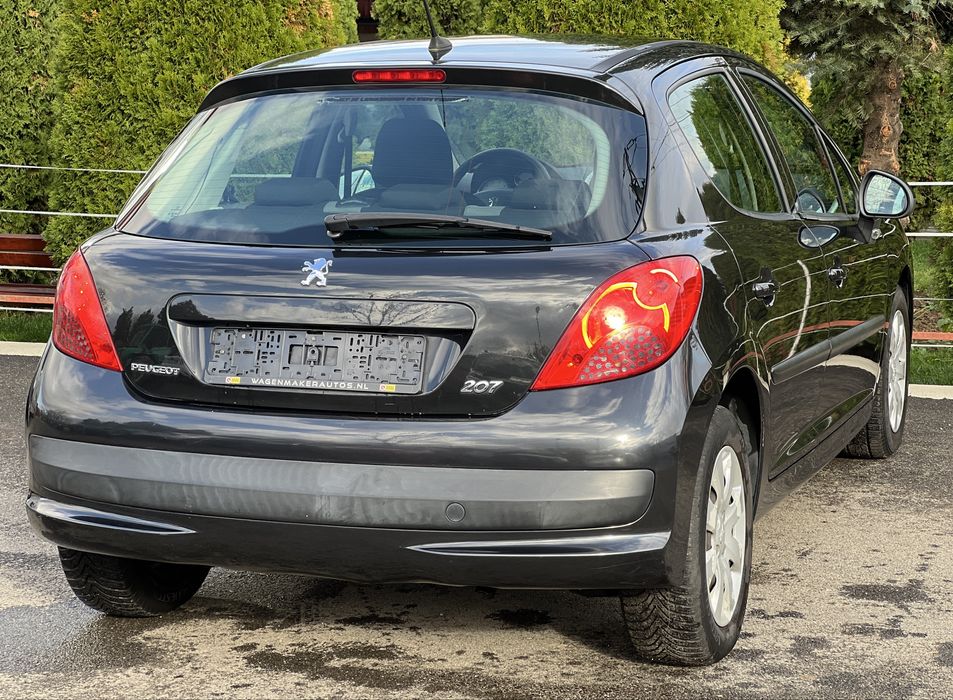 Peugeot 207, 1.4 benzina, hatchback