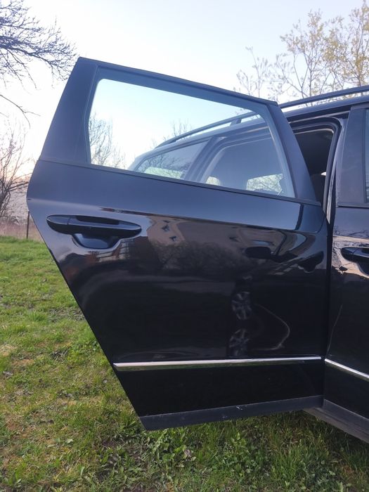 Ușă dreapta spate culoare negru L041 Volkswagen Passat B6 break varian