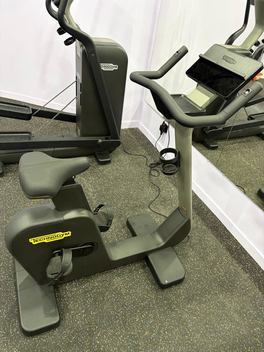 Продам тренажеры новые TECHNOGYM