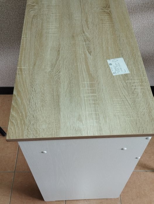 Стол новый 400 мын