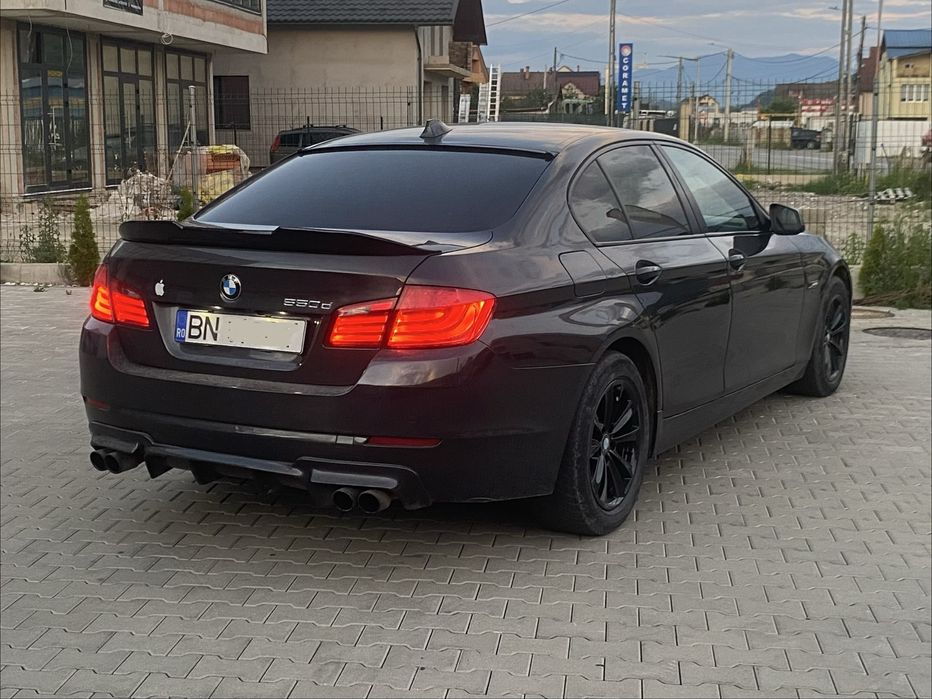 BMW 5 Series 2011 — imagine 3
