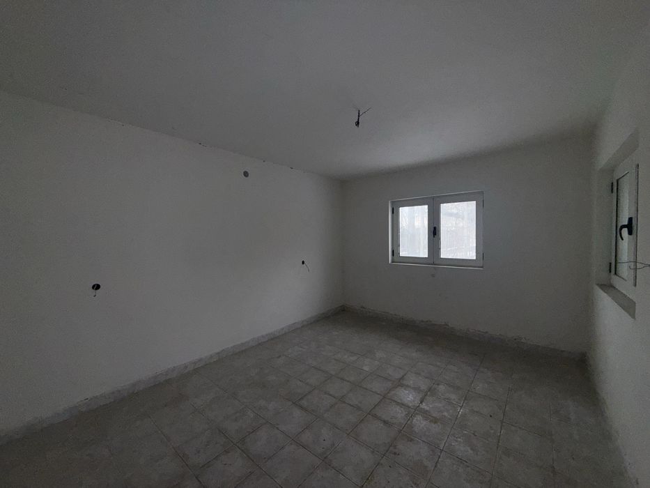 Spațiu de închiriat/vânzare– 340 mp utili | Contract pe termen lung