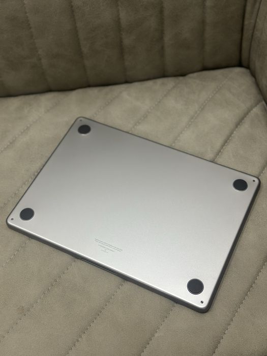Apple Macbook Air M2