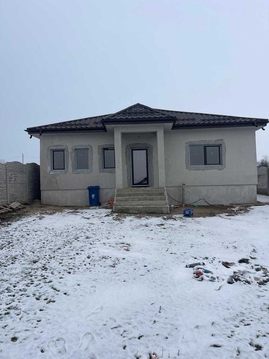 Vand casa noua Malu Mare