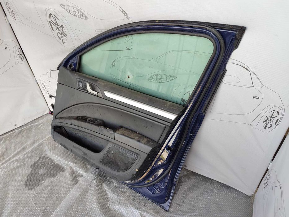 Ușă Față Dreapta Skoda Superb B6 3T Break Albastru Z5 / F5A 3T0831056 2010 / [2008-2015] / (11V)