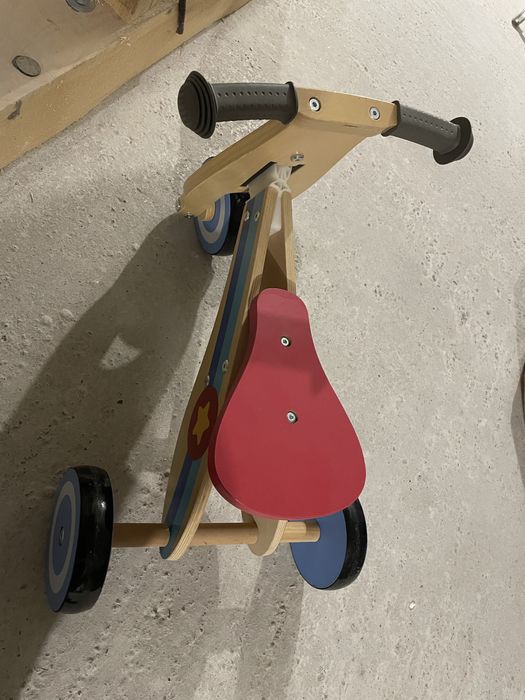 Vand trotineta Nr 1 din lemn