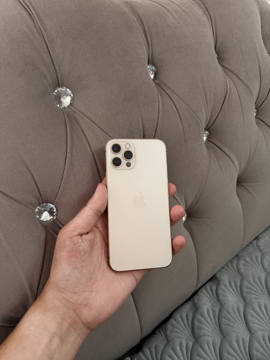 iPhone 12 Pro 256Gb - В идеальном состоянии