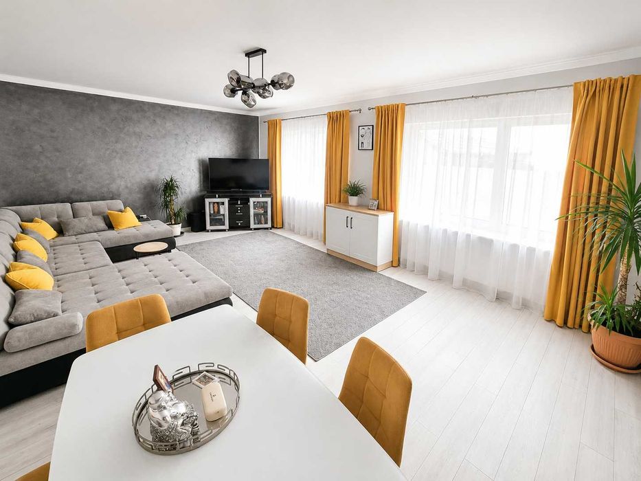 Casa 4 camere zona Cantemir