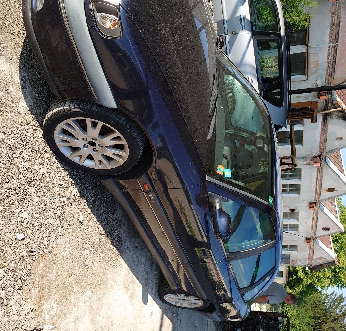 Продавам Рено Сафран 1 и 2 генерация на части