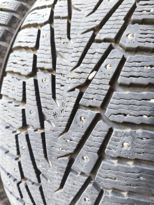 285 60 R18 Комплект 4шт. Nokian Шипы 2021 Год Шины