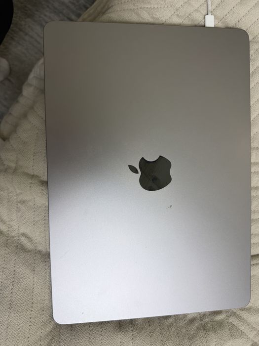 Macbook air M2 (2022)