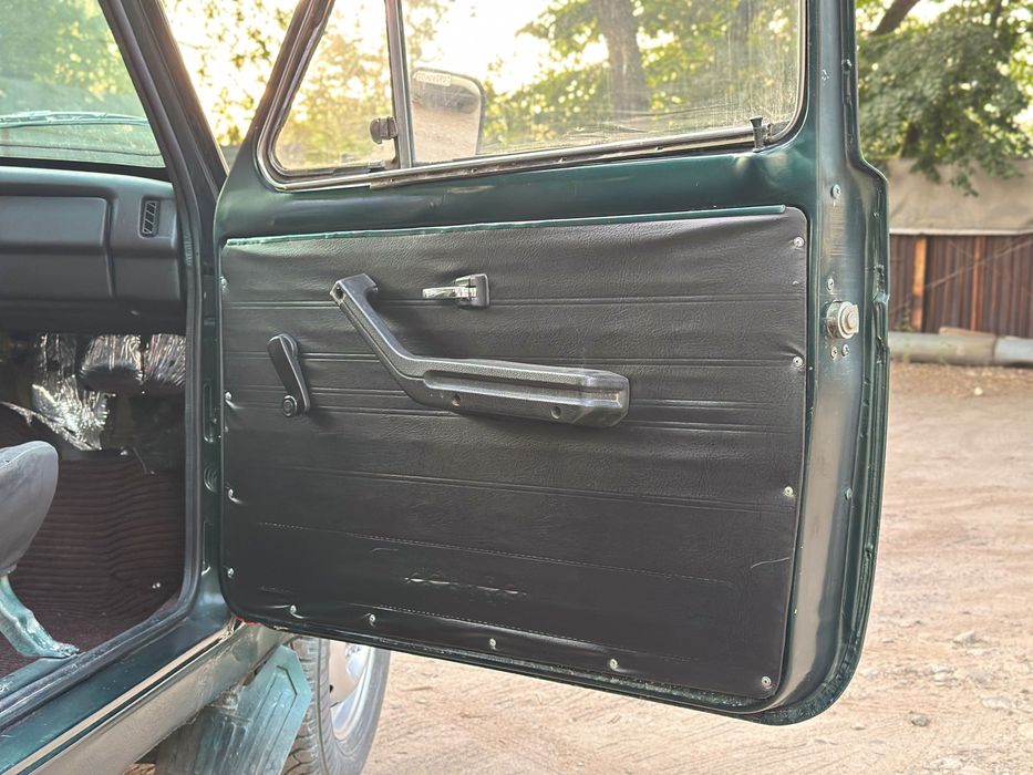 Нива Ваз 2121 Lada