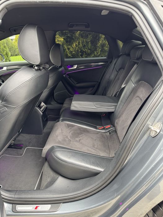 Vând Audi A4 S line