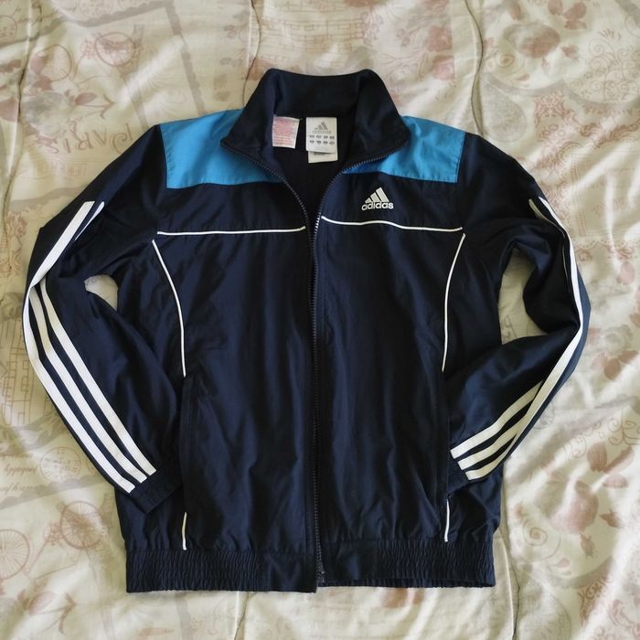 Комплект анцуг Adidas 11-12 г.Цена 44.99 лв.