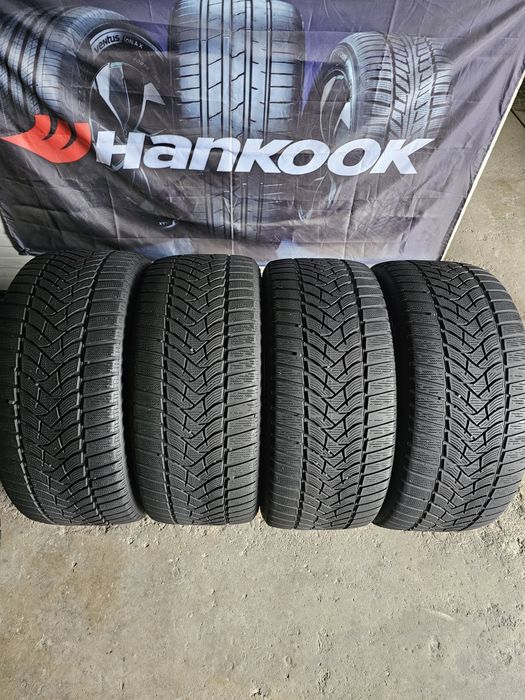 4 anvelope iarna 245 40 18 Dunlop 2021