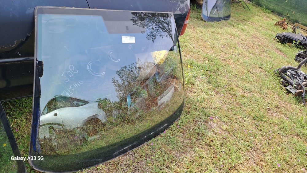 Предно (челно) стъкло за Peugeot 206 CC/ Пежо 206 ЦЦ 2000-2008