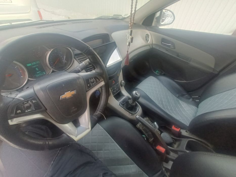 Продам Chevrolet Cruze