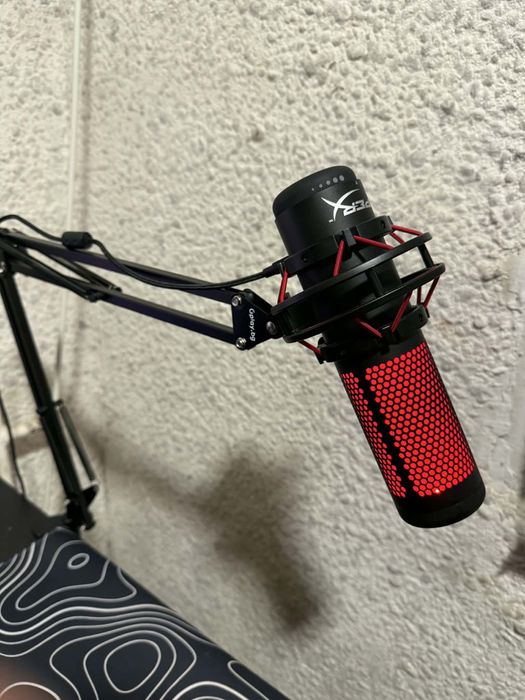 Микрофон HyperX Quadcast