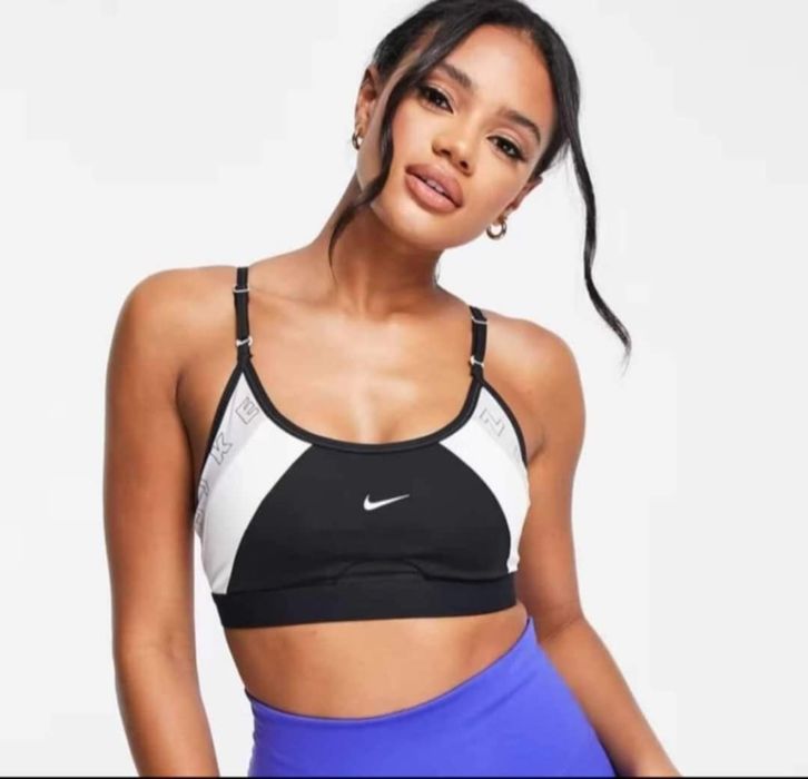 Оригинално бюстие Найк