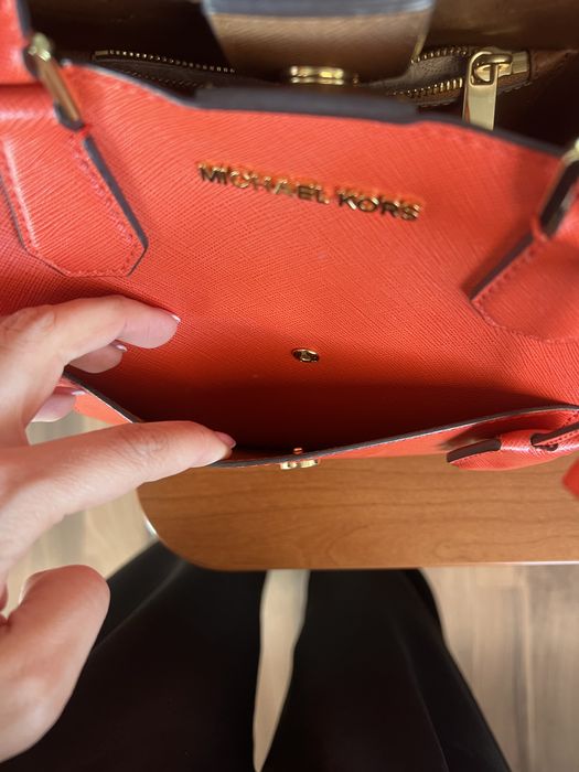 Дамска чанта Michael Kors цвят корал