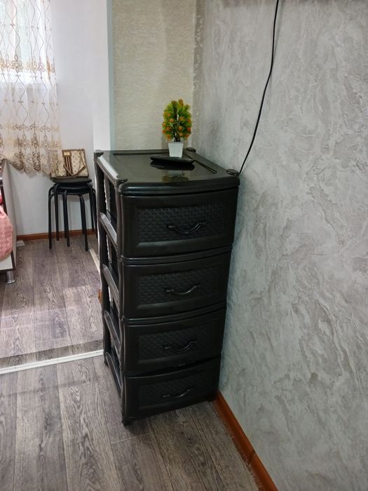 Продается комод и тумбочка