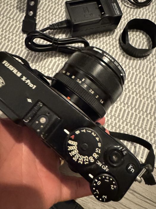 Aparat foto profesional Fujifilm X  Pro 1
