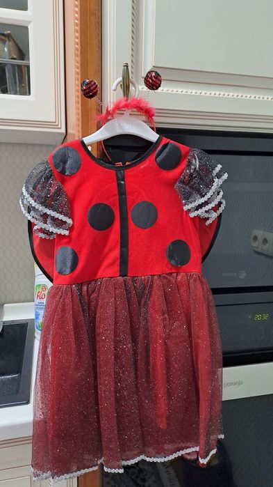 Продам новогодние костюмы