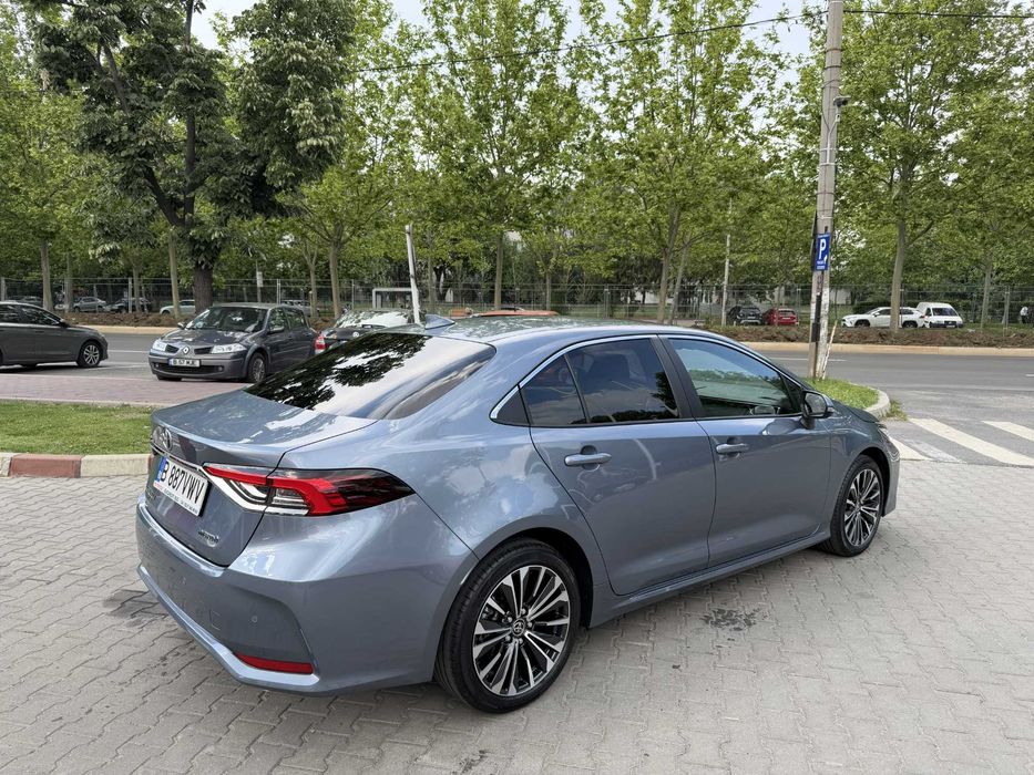 TOYOTA COROLLA 1.8 Sedan Dynamic 140 CP Hybrid 2023 Primul proprietar