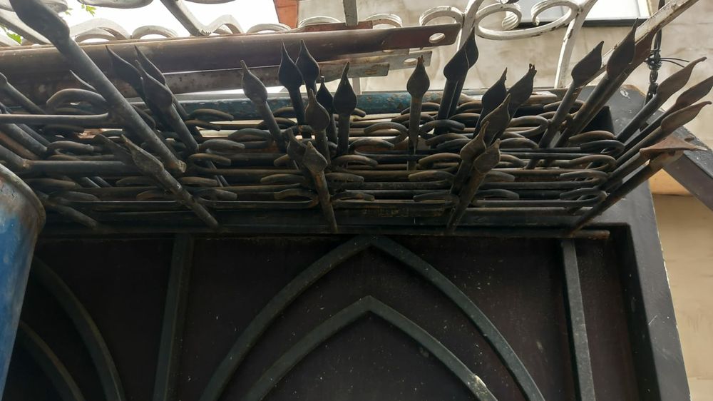 Продам кованые изделия.