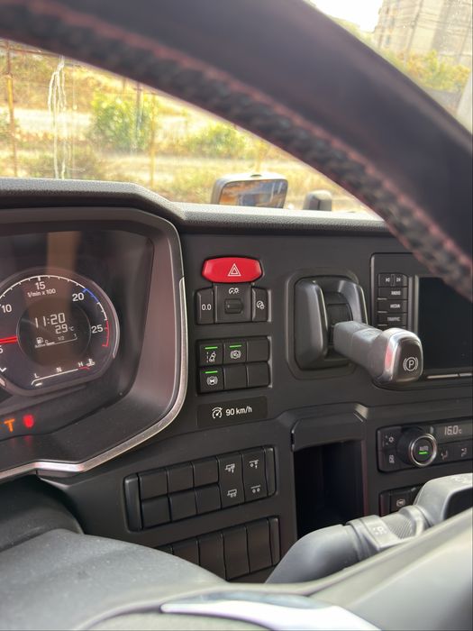 Cap tractor Scania V8  R520  6X2. an 2019 km 400 mii