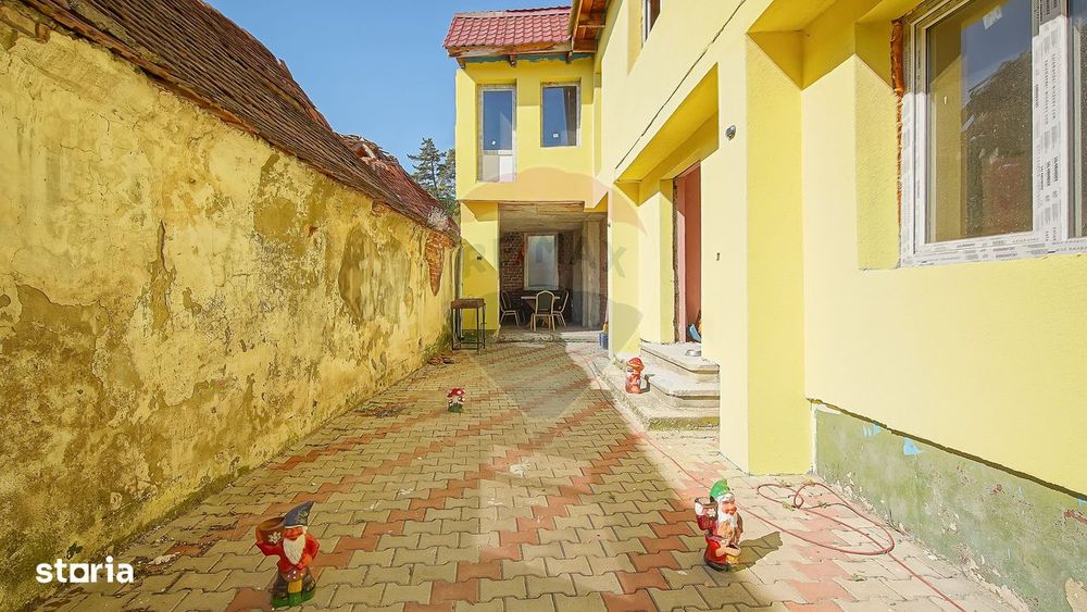 Casă individuală + corp secundar, 475 mp utili, Codlea