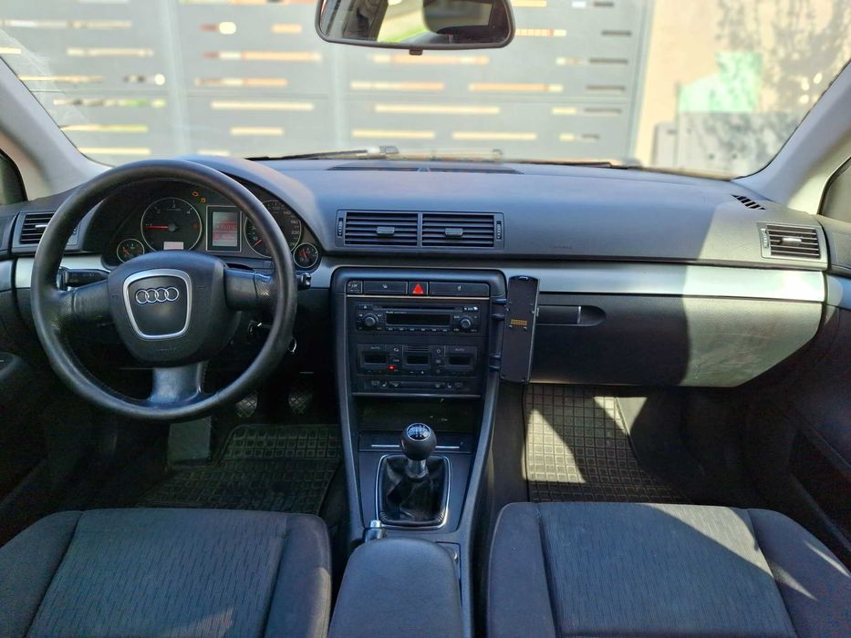 Vând Audi A4 Combi
