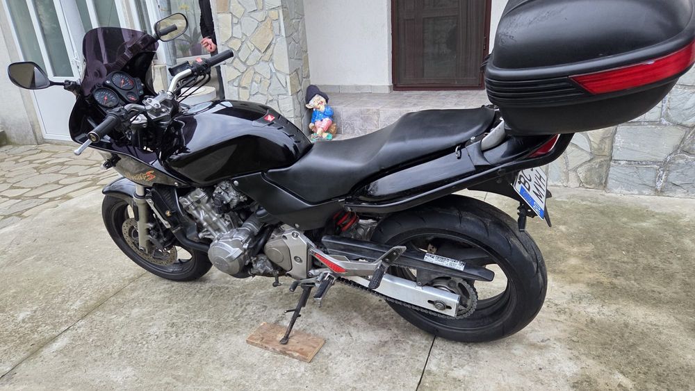 Honda Hornet 600cm, cauciucuri noi, gata de sezon, stare foarte bună
