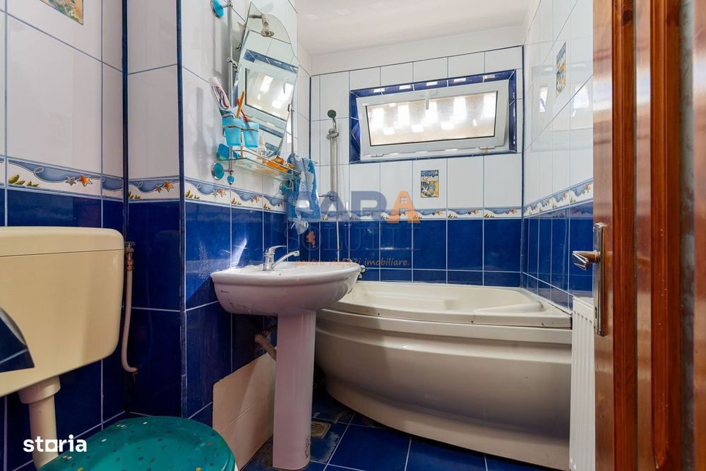 Apartament 3 camere, două băi - Str. Bogdan Dragoș