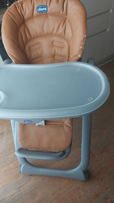 Scaun de masa Chicco Polly Magic Relax 5 in 1