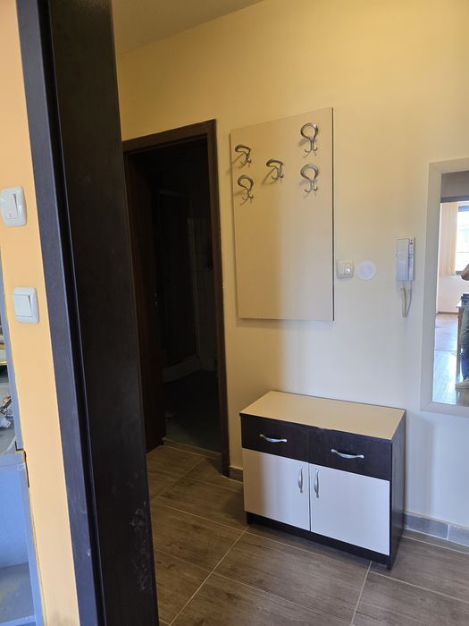 Дава се под наем Тристаен апартамент в Стара Загора, Център - 80 кв.м за 357 € - Снимка #6