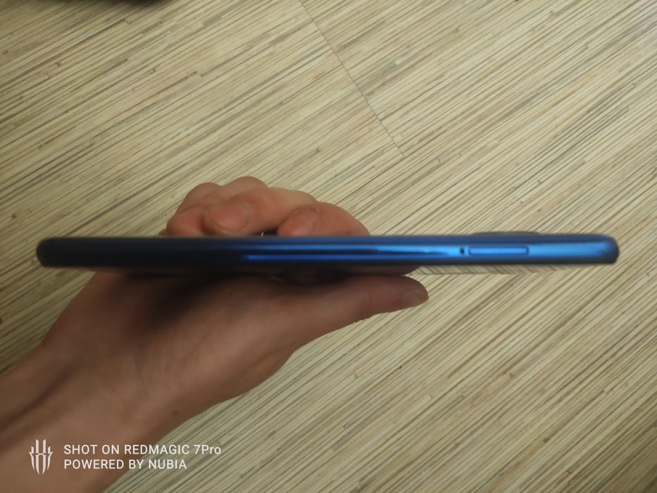 Смартфон POCO X3