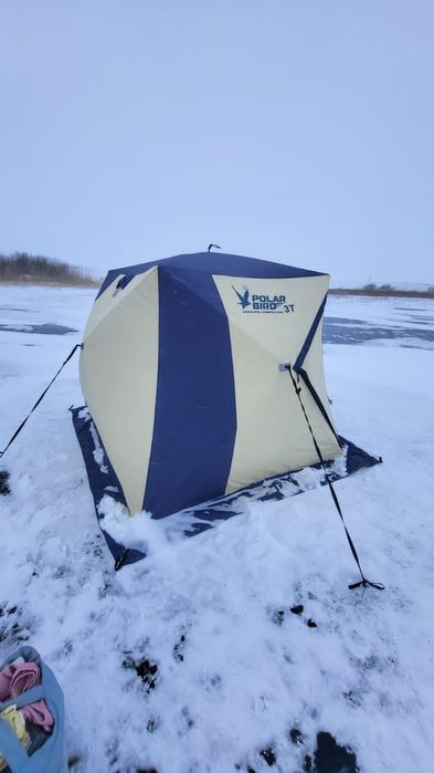 Продам палатку Полар Берд 3Т