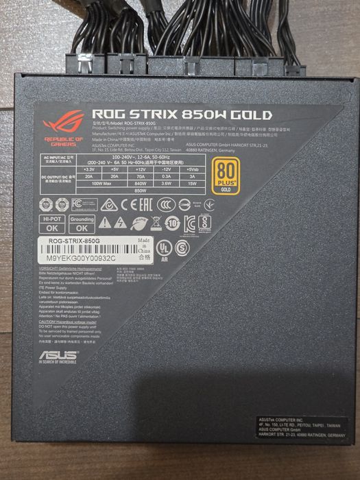Sursa ASUS ROG Strix, 80+ Gold, 850W