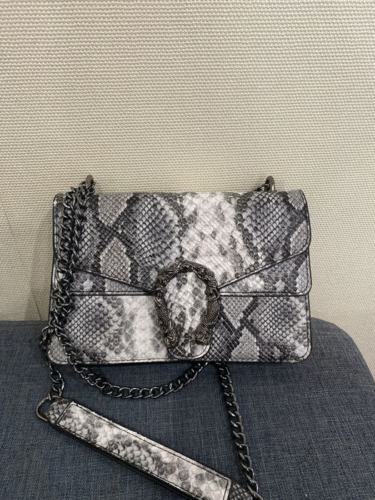 Продам сумки в идеальном состояний