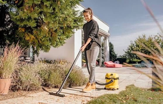 Хозяйственный пылесос Karcher WD 2 Plus. Для дома.