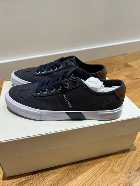 продам мужскую обувь