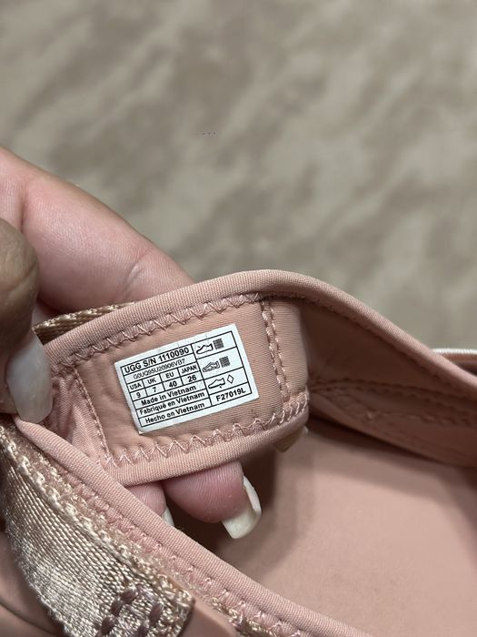 Дамски сандали UGG