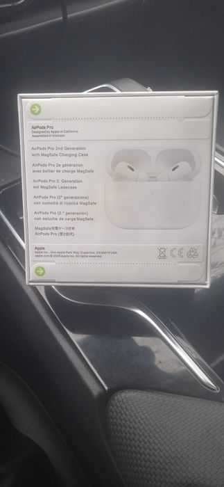 Продам новые Airpods pro