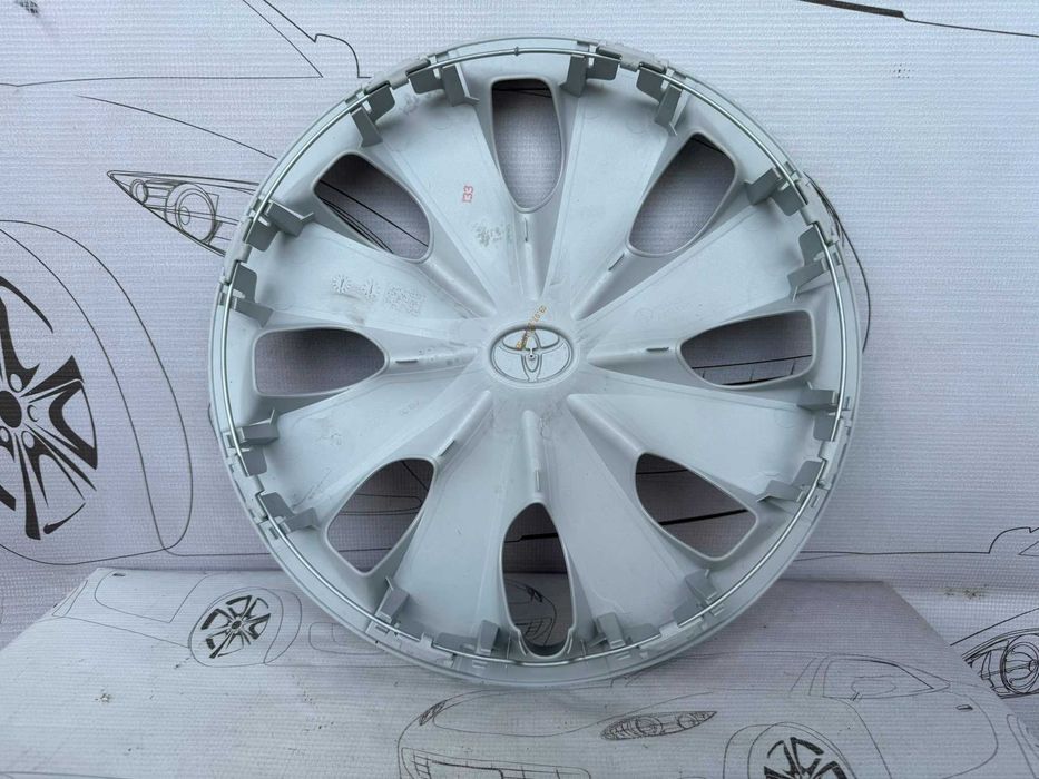 Capac Roată R14 Gri Argintiu Toyota Yaris 42602-0D190 2015 / [2015-2020] / (4B2)
