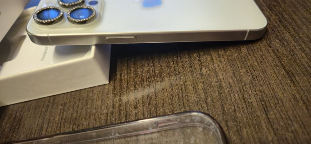 iPhone 15 Pro 128GB White Titanium – stare impecabila