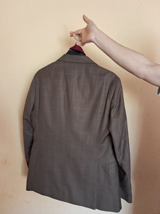 Кастюм тройка коричневый