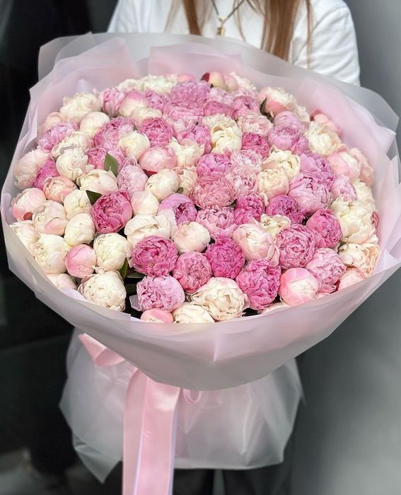 Пионы, Розы Голландия цветы букеты