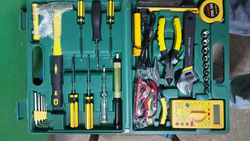 Набор инструментов электрика